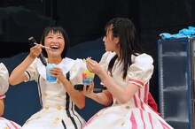 かき氷に夢中な柏木ひなた。