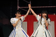 真山りか（写真左）と廣田あいか（右）。