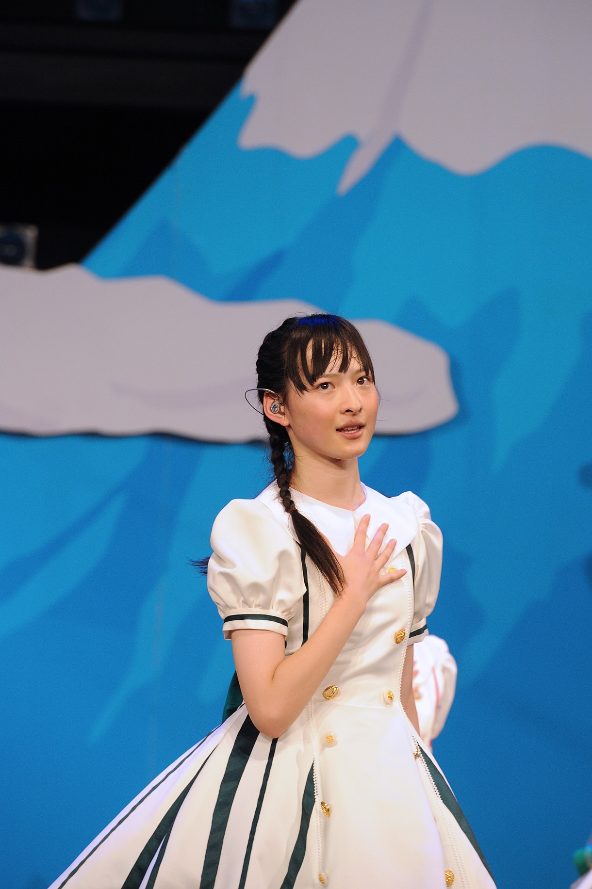 松野莉奈