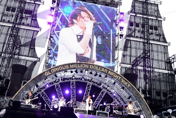 「GLORIOUS MILLION DOLLAR NIGHT VOL.1」2日目の様子。