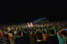 「チームしゃちほこサマーフェスティバル～スクランブる!? 野音ライブSP～略して“しゃちサマ♪”」の模様。