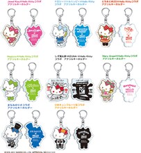 当日会場で販売される「ハローキティ×アイドル限定コラボキーホルダー」。