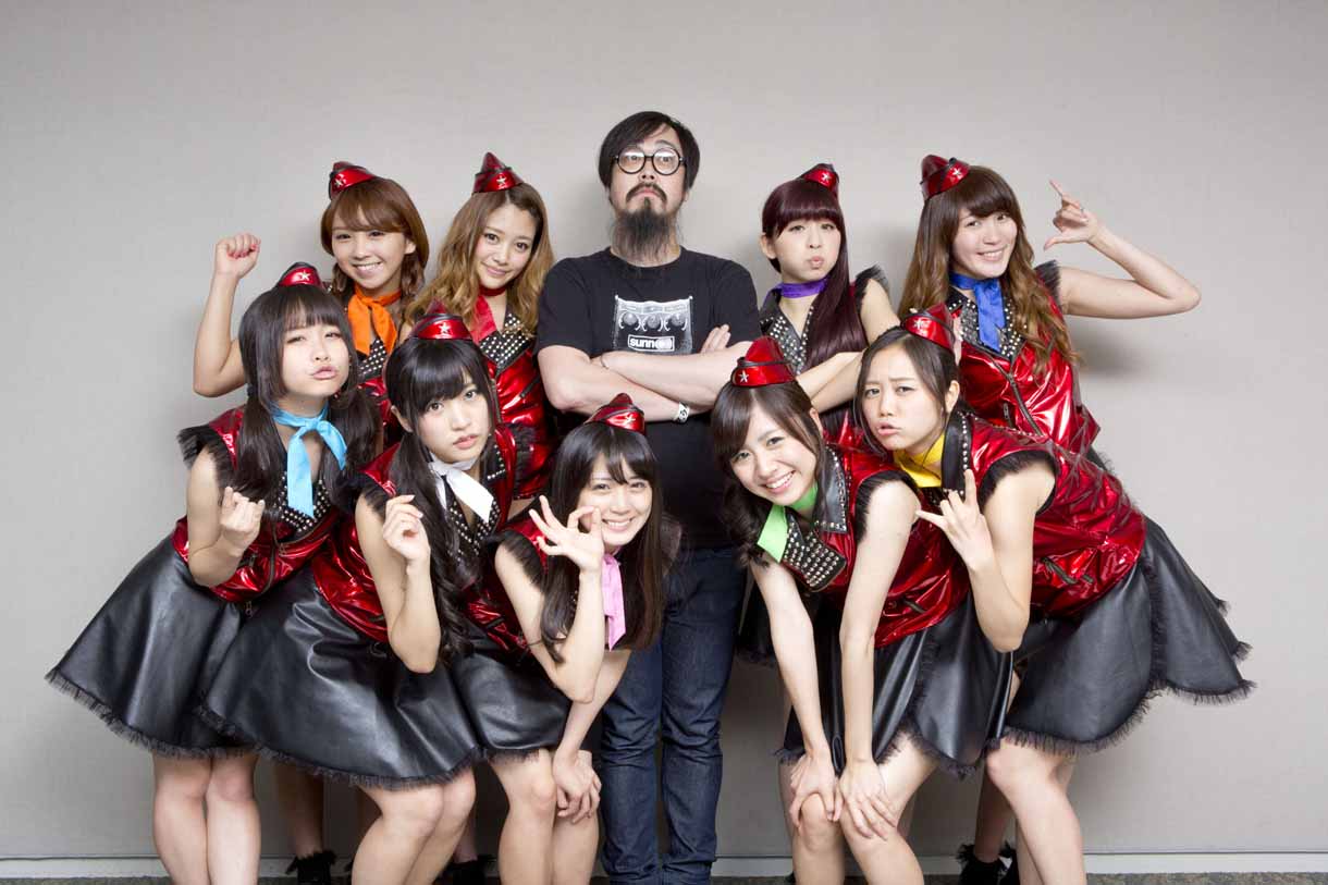 PASSPO☆と安野勇太（HAWAIIAN6）。