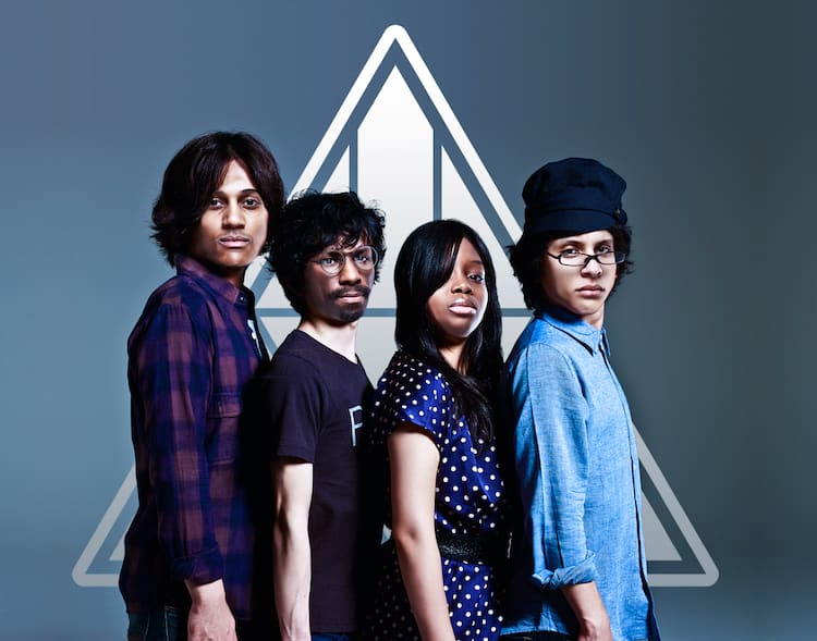 White Ash Crowds Pvでのび太が水上の空中戦に挑む 音楽ナタリー