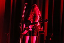 阿部真央（撮影：上飯坂一）