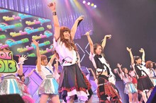 HOT STAGEのラストステージでBiSの「nerve」をアイドリング!!!ら出演アイドルが披露。