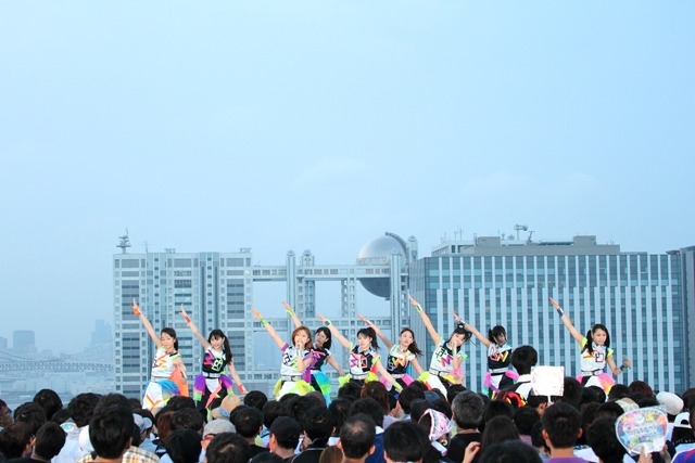 Cheeky Parade　撮影：石津大助