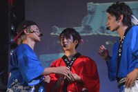 To-i、MASAKI、TAKUMI（左から）