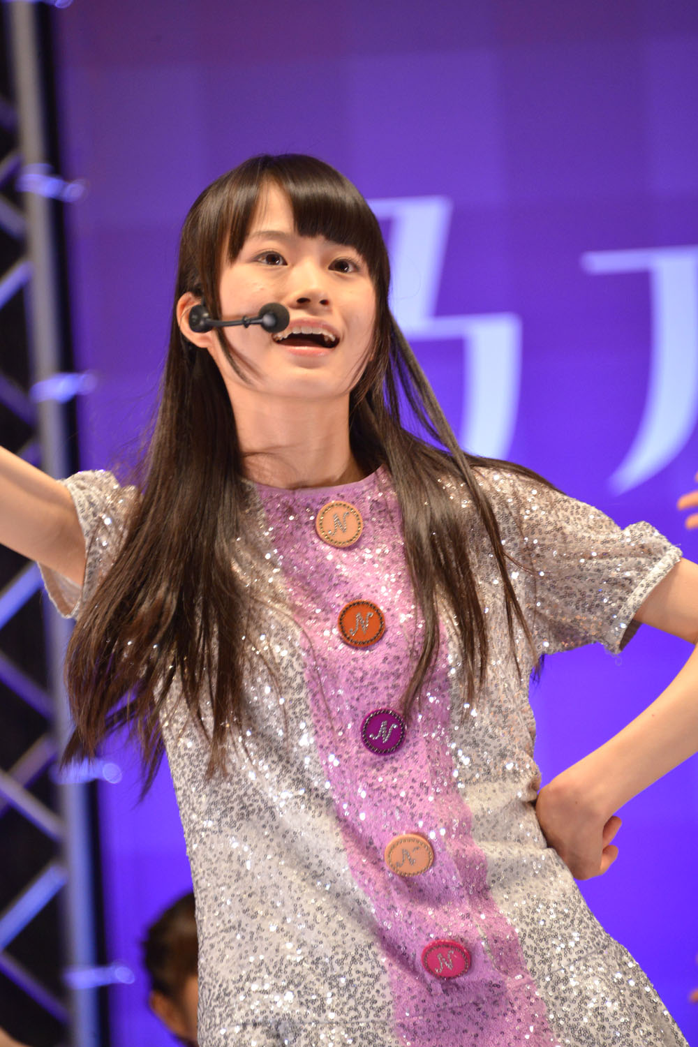 山﨑怜奈