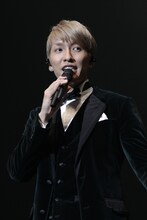 KEITAこと橘慶太。写真は「KEITA SIDE BY SIDE TOUR 2013」千葉・舞浜アンフィシアター公演の模様。