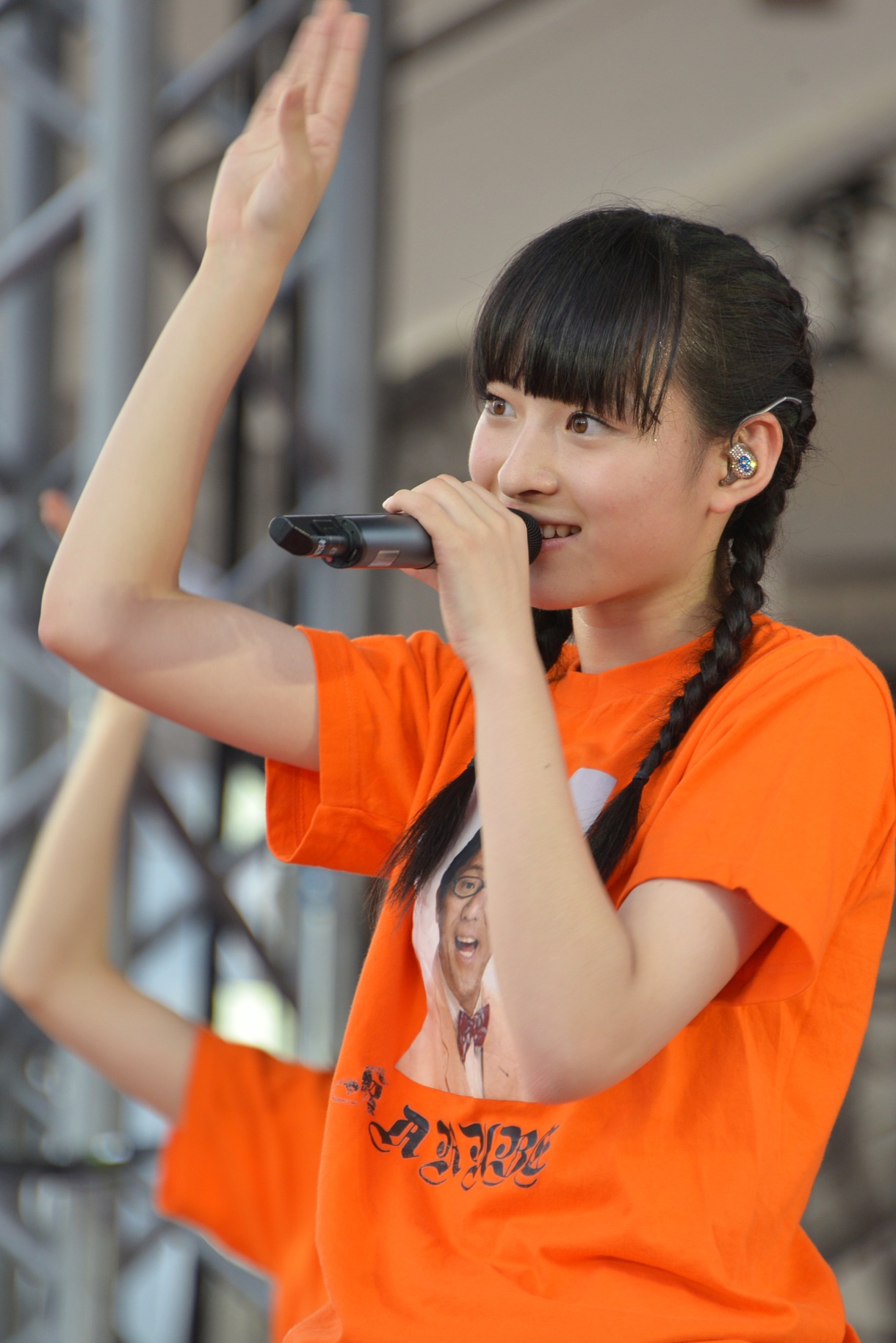 松野莉奈