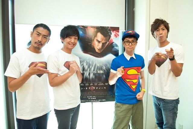 映画「マン・オブ・スティール」の試写会イベントで初対面したパンサーとヒャダイン。