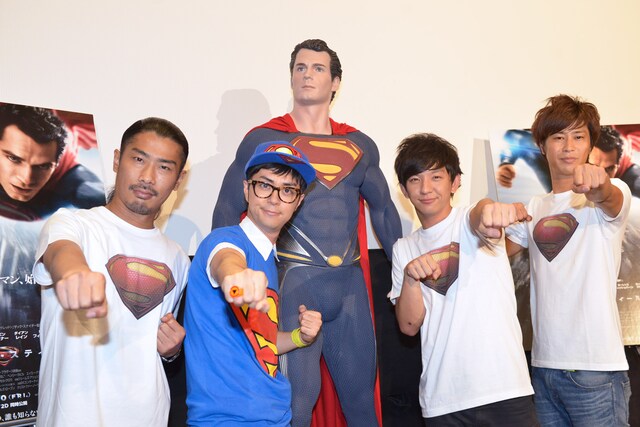 試写会イベント「俺たちこそがスーパーマン！」の様子。