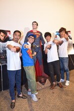 「ヒャダイン＆パンサーの『俺たちこそがスーパーマン！』トークショー」付き試写会。