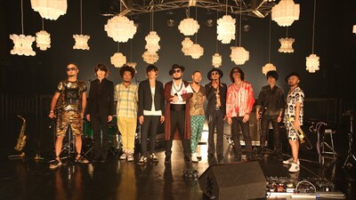 「Welcome！[Champagne]」収録現場での[Champagne]とSOIL & "PIMP" SESSIONS。