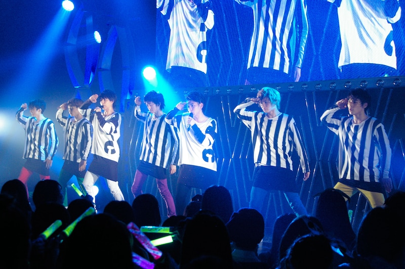 本日8月8日に東京・原宿クエストホールで行われた超特急のファンイベントの様子。