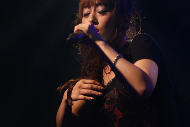 日笠陽子「Glamorous Songs」リリース記念イベントの模様。