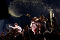 8月7日に東京・WWWで行われたライブイベント「BiS階段」の様子。