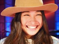 LUHICA「独り言花」収録時のオフショット。