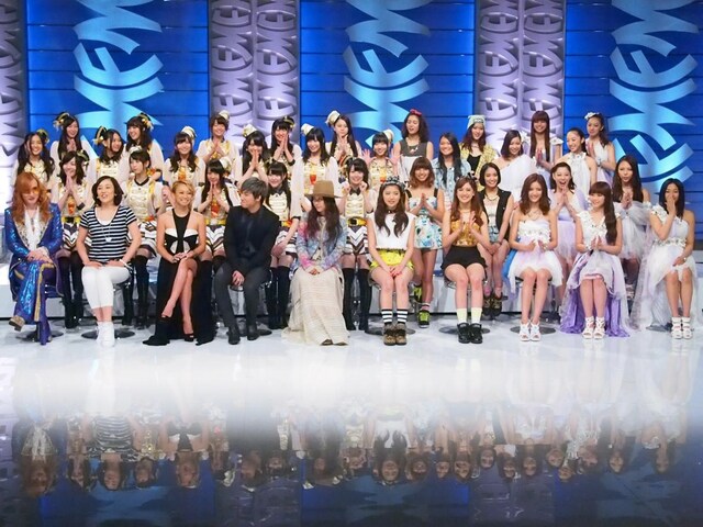 トーク収録時のオフショット。