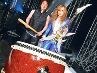 Takamiy×レナード衛藤「雷神の如く」収録時のオフショット。