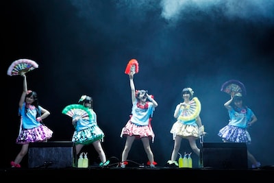 ももいろクローバーZ。「SUMMER SONIC 2013」出演時の模様。