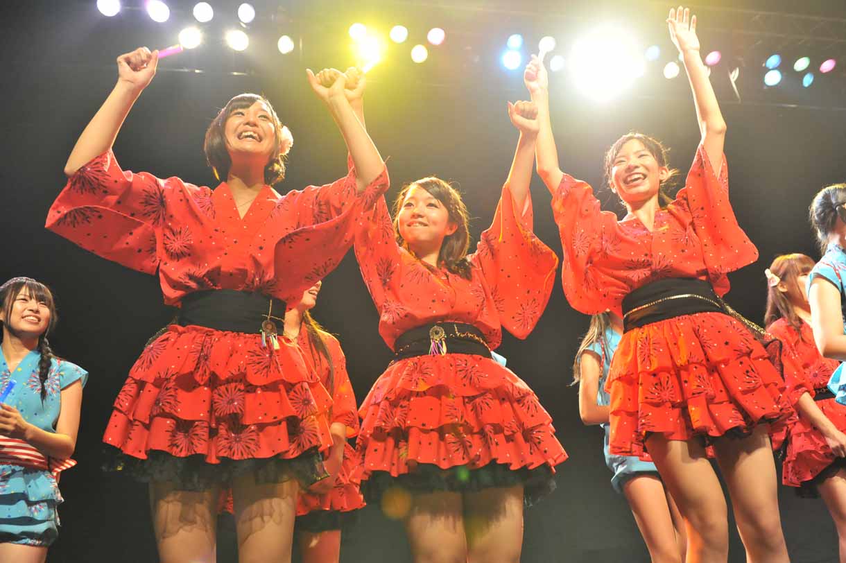 松村くるみ、大場彩歌、岸田麻佑。