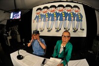 奥から畠山桃内（伊武雅刀）と咲坂守（小林克也）。（Photo by TEAM LIGHTSOME）