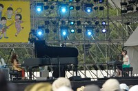 左から矢野顕子、清水ミチコ。（Photo by TEAM LIGHTSOME）