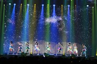 「IDOL NATION」でのCheeky Parade。