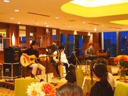 Chicago Poodleのカップル限定ライブの様子。