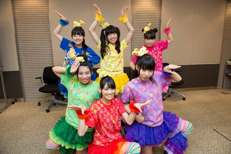 プロジェクト成功を目指し気合いを入れるチームしゃちほこ。