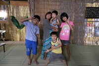 URATA NAOYA「世界で一番熱い夏」PVの一場面。