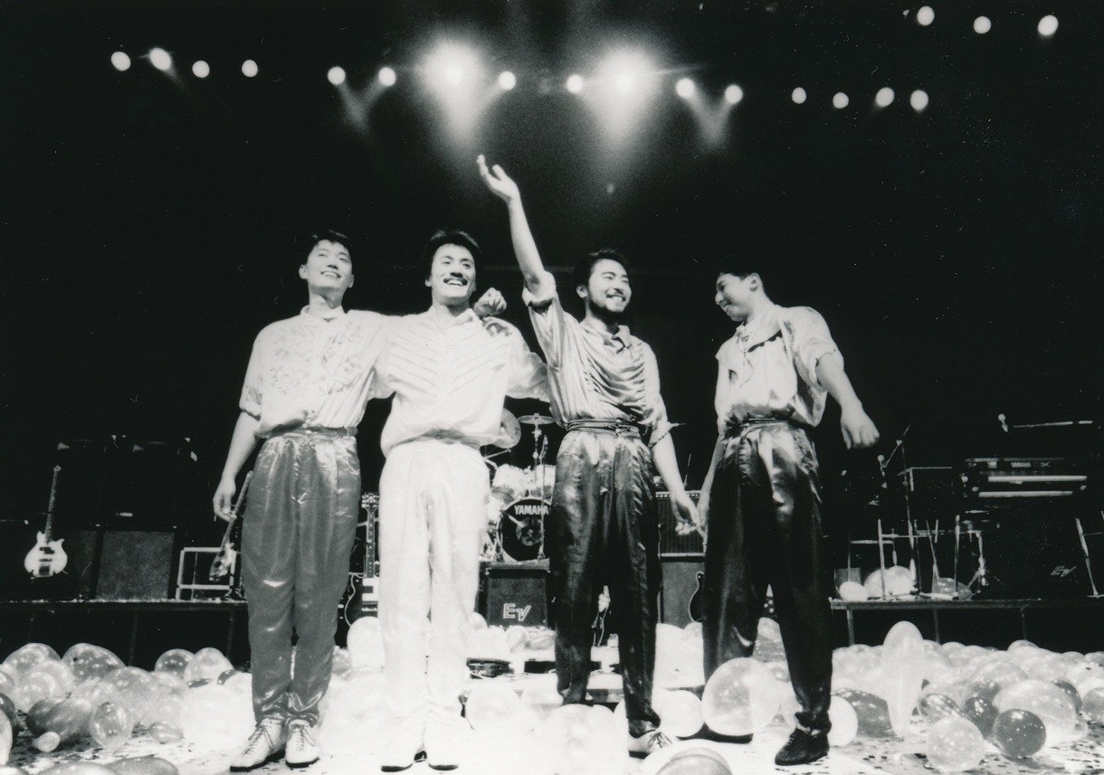 アルファレコード在籍時のカシオペア。