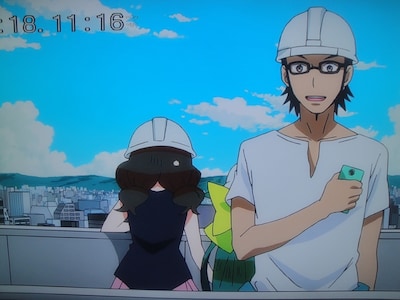 「GATCHAMAN CROWDS」でのび太が声優を務める、ゴンドラに乗った青年。(c)タツノコプロ / ガッチャマン クラウズ製作委員会