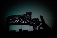 菅野よう子「piano me」パフォーマンスの様子。