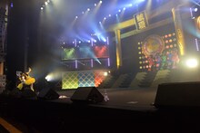 チームしゃちほこ「チームしゃちほこサマーフェスティバル～略して“しゃちサマ♪”～これでいいのだ！」の様子。