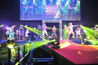 DPG「リングの魔物」歌唱時の様子。