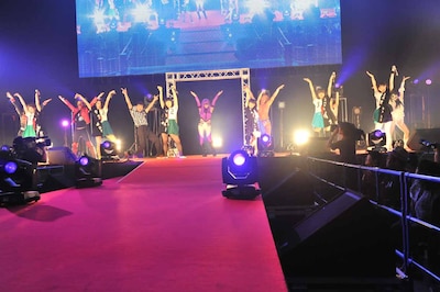 BiSとDPGによる「nerve」ラストシーン。