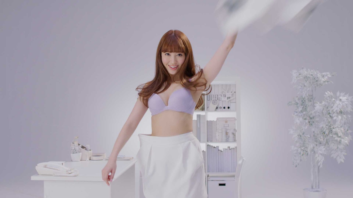 ショートムービー「こじはるDream」のワンシーン。