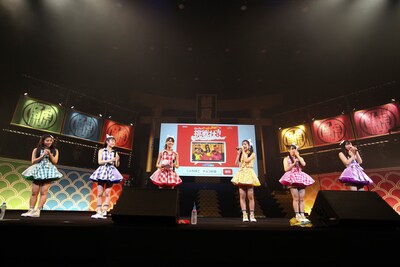 8月18日「チームしゃちほこサマーフェスティバル～略して“しゃちサマ♪”～これでいいのだ！」より。今回のプロジェクトはステージ上にて発表された。