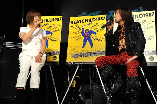 26年前のエピソードを語る白井貴子（左）とダイアモンド☆ユカイ（右）。