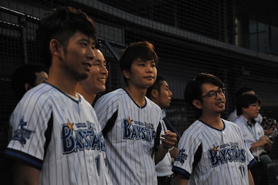 始球式直前のASIAN KUNG-FU GENERATION。