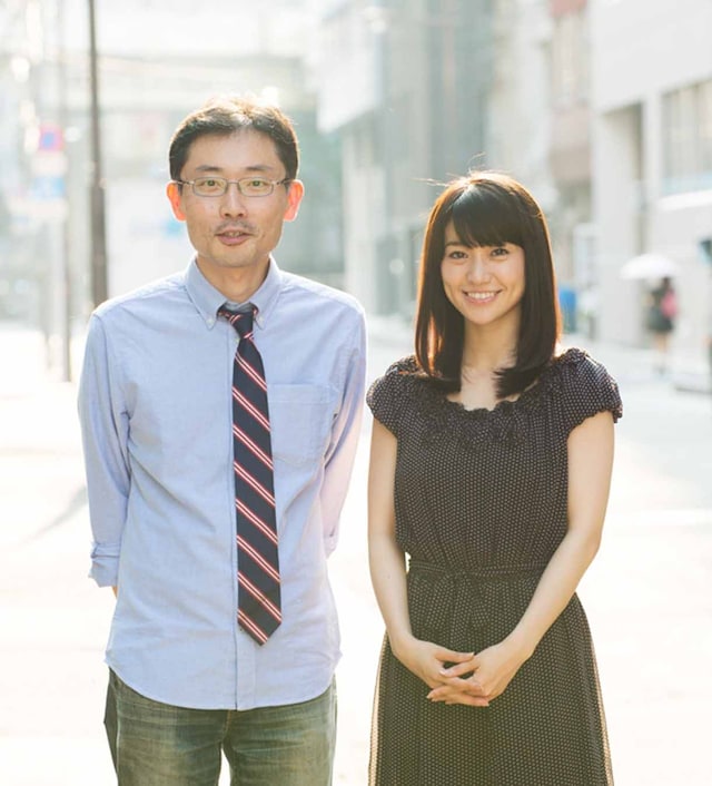 田中慎弥、大島優子（左から）。 (c)2013 SHUEISHA
