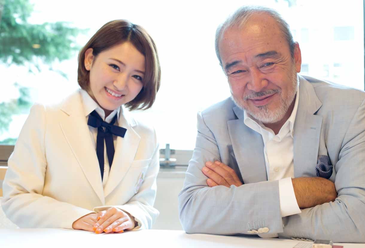 内田眞由美、北方謙三（左から）。 (c)2013 SHUEISHA