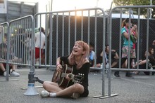 「神出鬼没通りすがりアクト」として出演したゾンビちゃん。 （撮影：下家康弘）