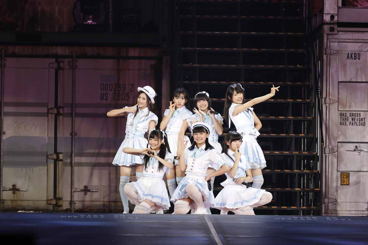 てんとうむChu!による「君だけにChu!Chu!Chu!」歌唱の様子。 (c)AKS
