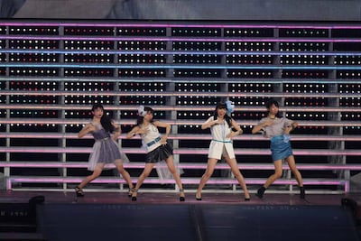 Not yetによる新曲「ヒリヒリの花」歌唱の様子。 (c)AKS