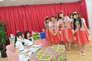 「生のアイドルが好き」番組の様子。