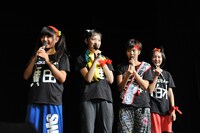 本当の中学生チーム（写真左から廣田あいか、松野莉奈、安本彩花、柏木ひなた）